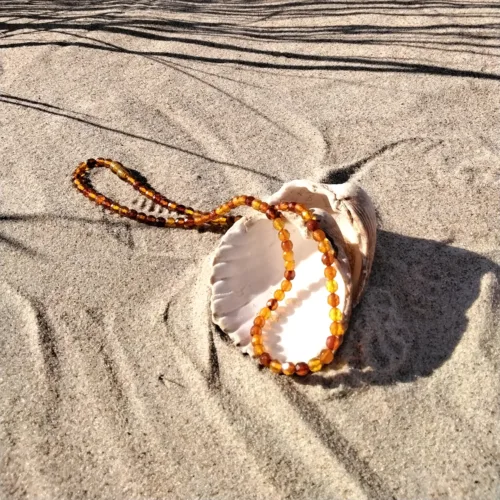 Natūralaus Baltijos gintaro karoliai „Smėlio šiluma“